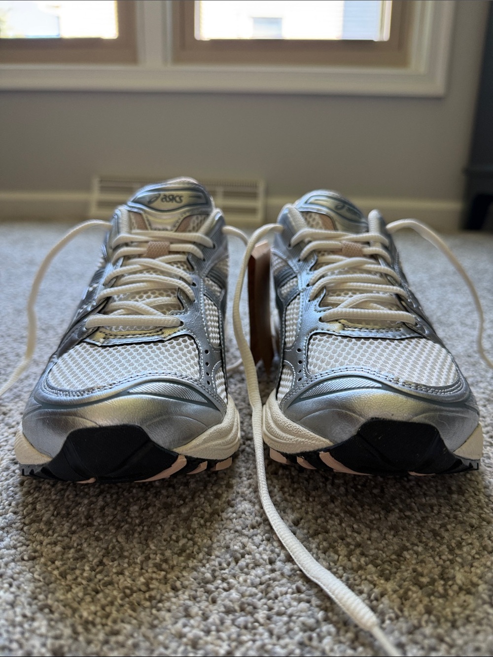 NWT Asics Women's Silver, Cream Pink Running Sneakers GEL-KAYANO 14 Women 10 - Picture 5 of 12